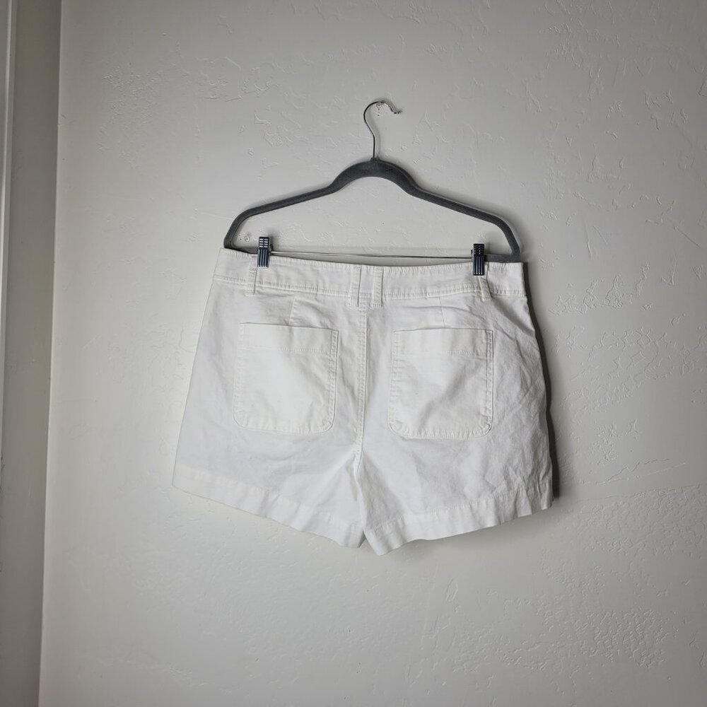 A New Day White Stretch Shorts - Picture 6 of 8
